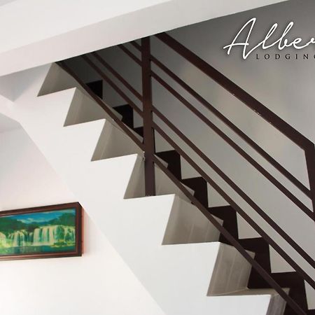 Alberto'S Lodging House Mariveles Eksteriør bilde